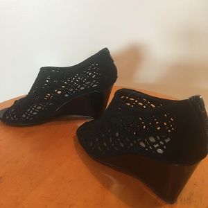 Laced Black Wedges
